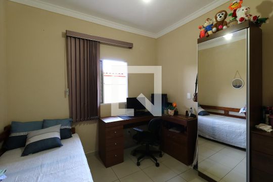 Quarto 1 de casa à venda com 3 quartos, 224m² em Vila Eldizia, Santo André