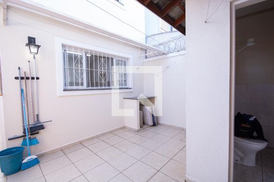 Quintal de casa à venda com 4 quartos, 190m² em Campo Grande, São Paulo