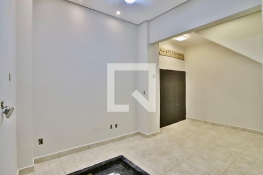 Sala/Cozinha de apartamento para alugar com 1 quarto, 23m² em Água Rasa, São Paulo