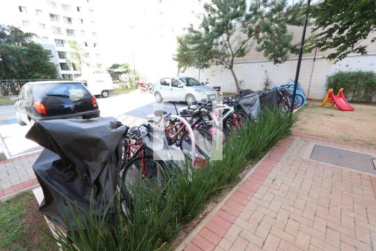 Área comum - Bicicletário de apartamento à venda com 2 quartos, 41m² em Vila Ema, São Paulo