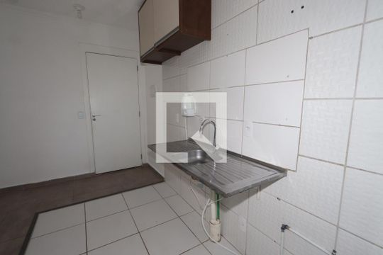 Cozinha de apartamento à venda com 2 quartos, 41m² em Vila Ema, São Paulo