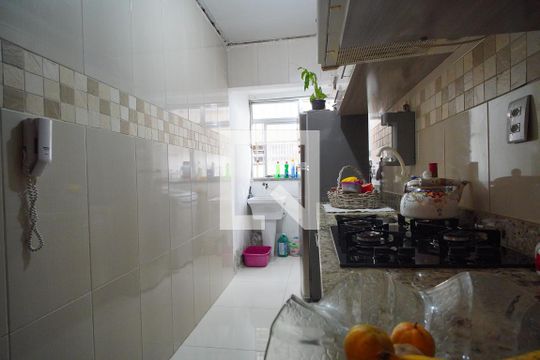 Cozinha de apartamento à venda com 1 quarto, 49m² em Jardim Dona Leopoldina, Porto Alegre