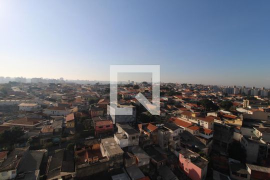 Vista janela da sala de apartamento para alugar com 2 quartos, 38m² em Vila Inglesa, São Paulo