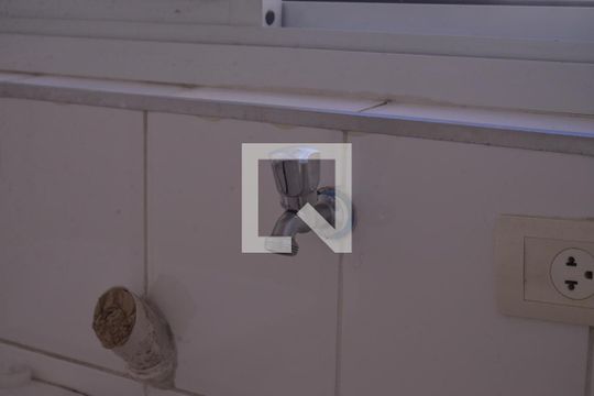 Área de Serviço de apartamento para alugar com 2 quartos, 47m² em Vila Palmares, Santo André