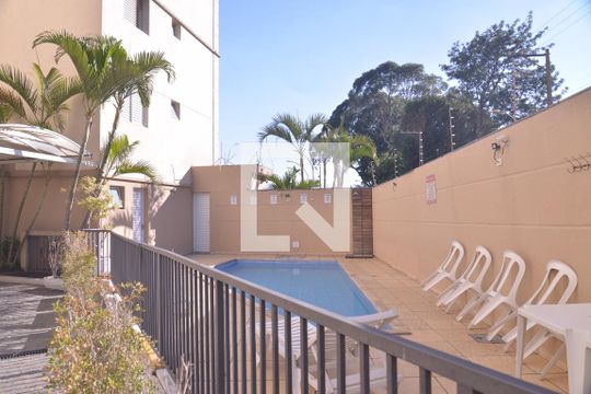 Área comum - Piscina de apartamento para alugar com 2 quartos, 47m² em Vila Palmares, Santo André