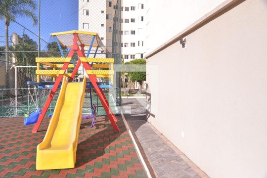 Área comum - Playground de apartamento para alugar com 2 quartos, 47m² em Vila Palmares, Santo André