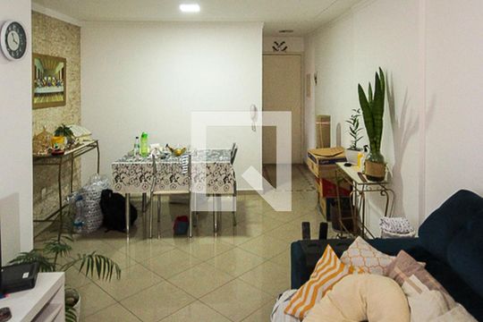 Sala de apartamento à venda com 3 quartos, 65m² em Vila Margarida, São Paulo
