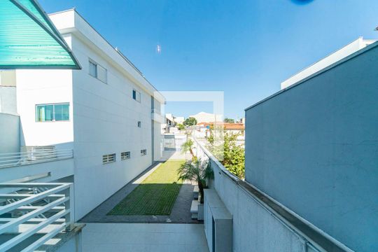 Vista da Sala de casa de condomínio à venda com 2 quartos, 140m² em Vila Junqueira, Santo André