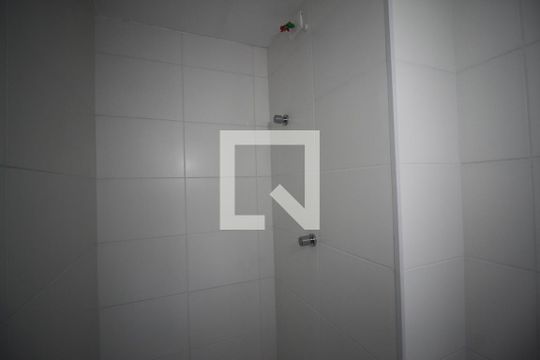 Banheiro de apartamento à venda com 1 quarto, 28m² em Socorro, São Paulo