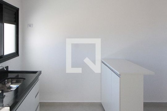 Cozinha de apartamento para alugar com 2 quartos, 38m² em Vila Primavera, São Paulo