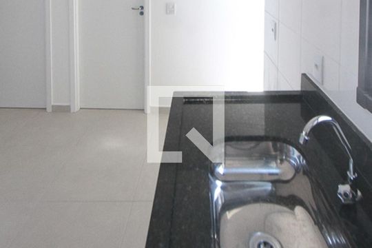 Cozinha de apartamento para alugar com 2 quartos, 38m² em Vila Primavera, São Paulo