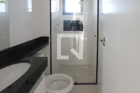 Banheiro de apartamento para alugar com 2 quartos, 38m² em Vila Primavera, São Paulo