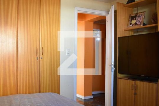 Suíte de casa para alugar com 5 quartos, 230m² em Boqueirão, Curitiba