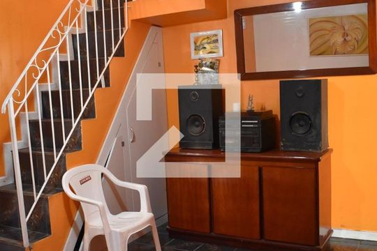 Corredor de casa para alugar com 5 quartos, 230m² em Boqueirão, Curitiba