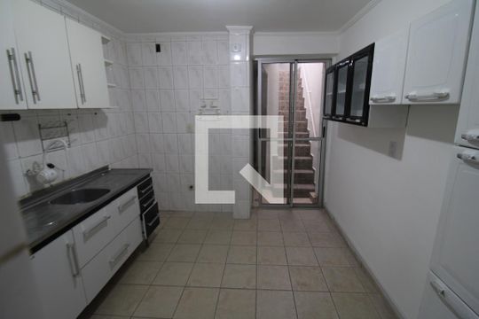 Cozinha de casa para alugar com 2 quartos, 70m² em Vila Maria Alta, São Paulo