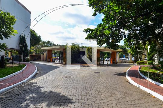 Área Externa de apartamento para alugar com 2 quartos, 64m² em Parque Cecap, Guarulhos
