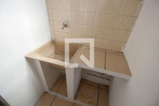 Área de Serviço de apartamento para alugar com 2 quartos, 68m² em Vila Pirajussara, São Paulo