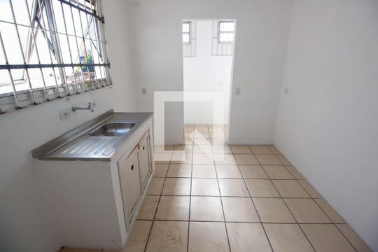 Cozinha de apartamento para alugar com 2 quartos, 68m² em Vila Pirajussara, São Paulo
