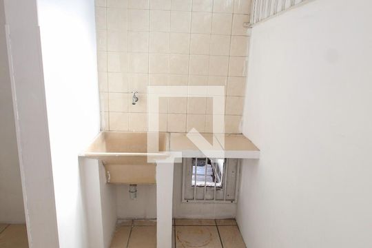 Área de Serviço de apartamento para alugar com 2 quartos, 68m² em Vila Pirajussara, São Paulo