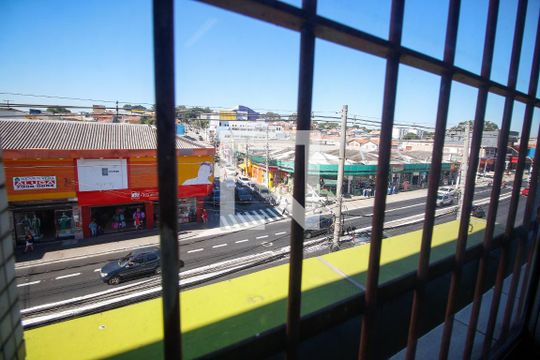 Vista - Sala de apartamento para alugar com 2 quartos, 68m² em Vila Pirajussara, São Paulo