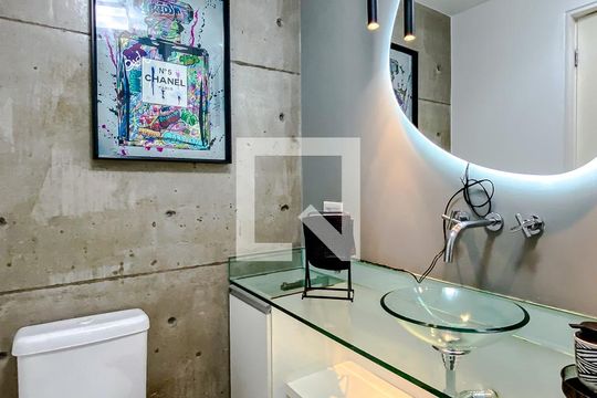 Banheiro de apartamento para alugar com 1 quarto, 70m² em Mooca, São Paulo