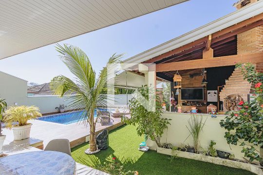 Área externa de casa de condomínio para alugar com 4 quartos, 325m² em Urbanova, São José dos Campos