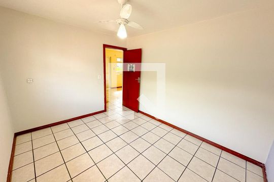 Quarto 2 de apartamento para alugar com 3 quartos, 80m² em São João do Rio Vermelho, Florianópolis