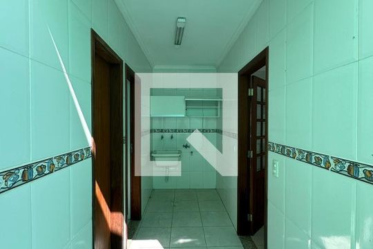 Área de Serviço de casa para alugar com 4 quartos, 234m² em Jaguaré, São Paulo