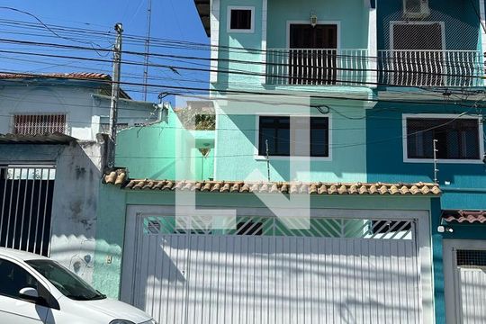 Fachada  de casa para alugar com 4 quartos, 234m² em Jaguaré, São Paulo