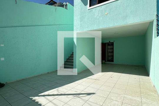 Garagem de casa para alugar com 4 quartos, 234m² em Jaguaré, São Paulo