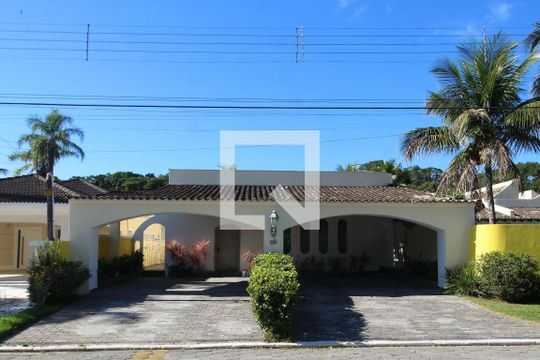 Fachada de casa de condomínio para alugar com 4 quartos, 750m² em Jardim Acapulco, Guarujá