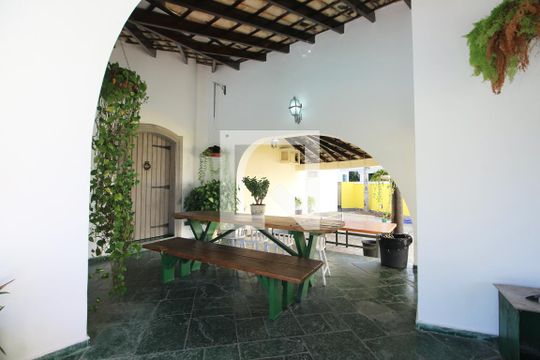 Area comum de casa de condomínio para alugar com 4 quartos, 750m² em Jardim Acapulco, Guarujá