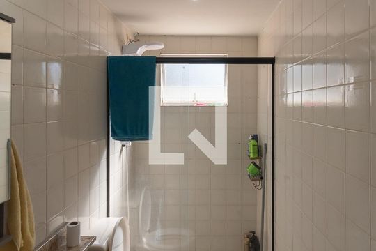Banheiro de apartamento para alugar com 2 quartos, 70m² em Chácaras Campos Elíseos, Campinas