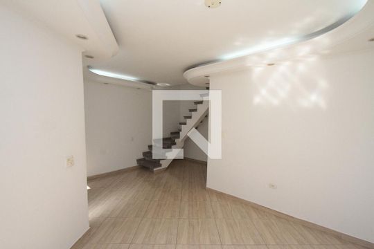 Sala de casa de condomínio à venda com 3 quartos, 130m² em Vila Ivone, São Paulo