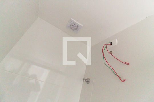 Banheiro de apartamento à venda com 2 quartos, 35m² em Itaquera, São Paulo