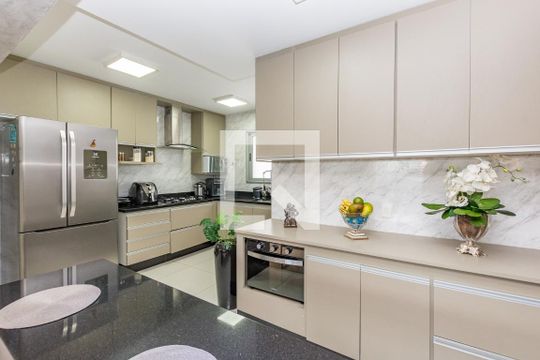 Cozinha de apartamento à venda com 4 quartos, 142m² em Buritis, Belo Horizonte