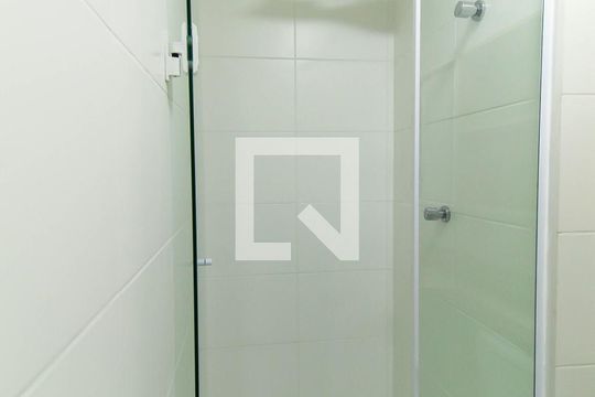 Banheiro de apartamento à venda com 1 quarto, 26m² em Brás, São Paulo