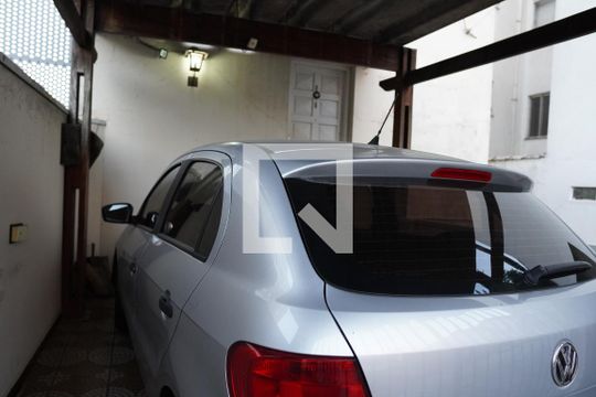 Garagem de casa à venda com 2 quartos, 120m² em Pompeia, São Paulo