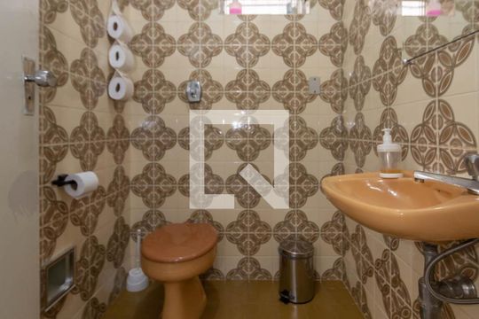 Lavabo de casa para alugar com 3 quartos, 168m² em Parque Jabaquara, São Paulo