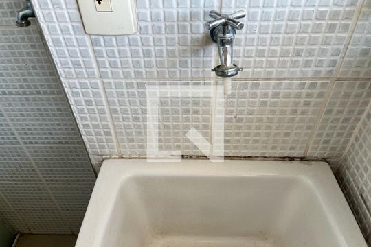 Área de Serviço de apartamento para alugar com 1 quarto, 55m² em Vila Guarani (z Sul), São Paulo