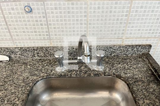 Cozinha de apartamento para alugar com 1 quarto, 55m² em Vila Guarani (z Sul), São Paulo