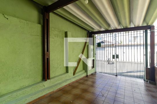 Garagem de casa à venda com 3 quartos, 140m² em São Salvador, São Paulo