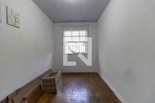 Quarto 1 de casa para alugar com 3 quartos, 140m² em São Salvador, São Paulo