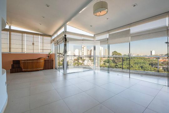 Cobertura de apartamento à venda com 2 quartos, 198m² em Vila Madalena, São Paulo