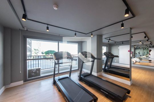 Academia de kitnet/studio à venda com 1 quarto, 30m² em Jardim das Acácias, São Paulo