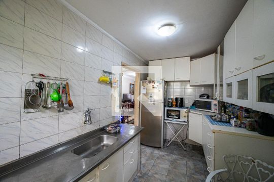 Cozinha de casa à venda com 3 quartos, 200m² em Vila Paulista, São Paulo