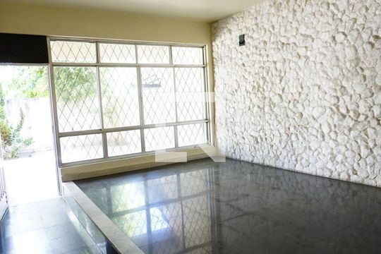 Casa para alugar com 3 quartos, 480m² em Freguesia (jacarepaguá), Rio de Janeiro
