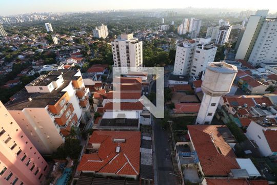 Vista do Quarto de apartamento para alugar com 1 quarto, 30m² em Sumarezinho, São Paulo