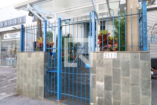 Fachada e portaria de apartamento para alugar com 1 quarto, 30m² em Sumarezinho, São Paulo