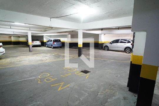 Garagem de apartamento para alugar com 1 quarto, 55m² em Vila Lageado, São Paulo